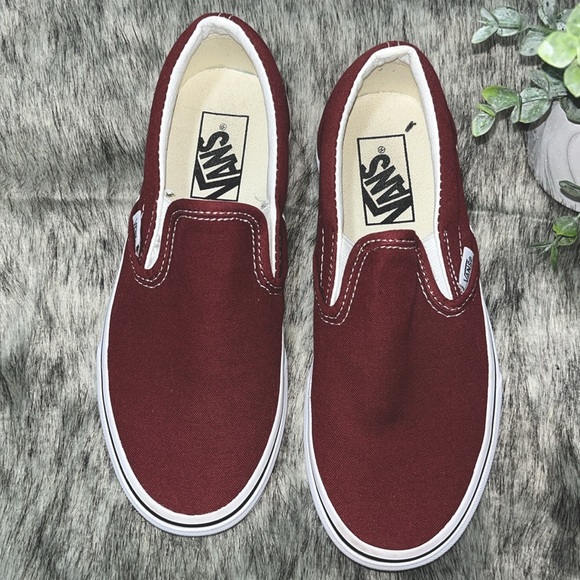 Vans - Picture 2 of 4